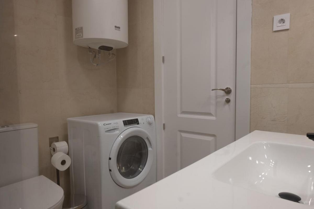 Elegant Temporary Apartment On Street Hiruela Temporal Hrl1710 Madrid Ngoại thất bức ảnh